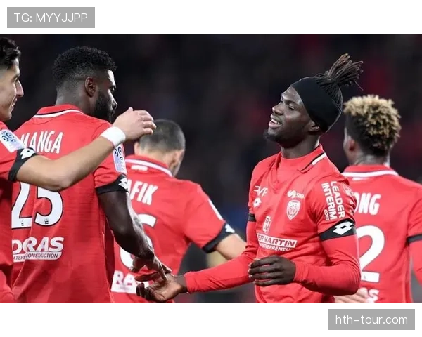 兰斯阵型调整催生战术革新，新赛季状态回暖引关注