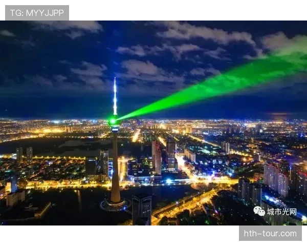 华沙冬日节庆:艺术与文化交融点亮城市夜空的独特魅力分析 华沙冬日节庆:艺术与文化交融点亮城市夜空的独特魅力分析