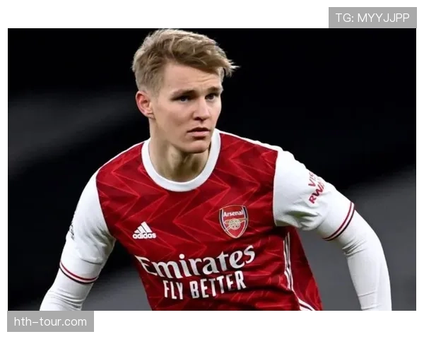 厄德高与哈弗茨:组织型前场的大脑与幽灵角色功能差异解析 厄德高与哈弗茨:组织型前场的大脑与幽灵角色功能差异解析