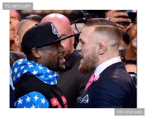 梅威瑟戴着钻表排队买街边小吃，这反差笑得我停不下来